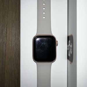 Apple Watch Series 5, 41MM